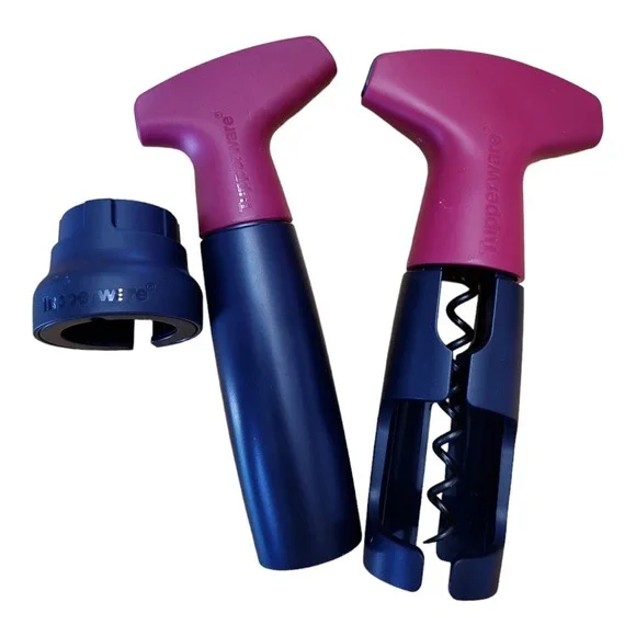 Tupperware Wine Pump Stopper Corkscrew Bottle Opener Set w/ Travel Case - Picture 2 of 4